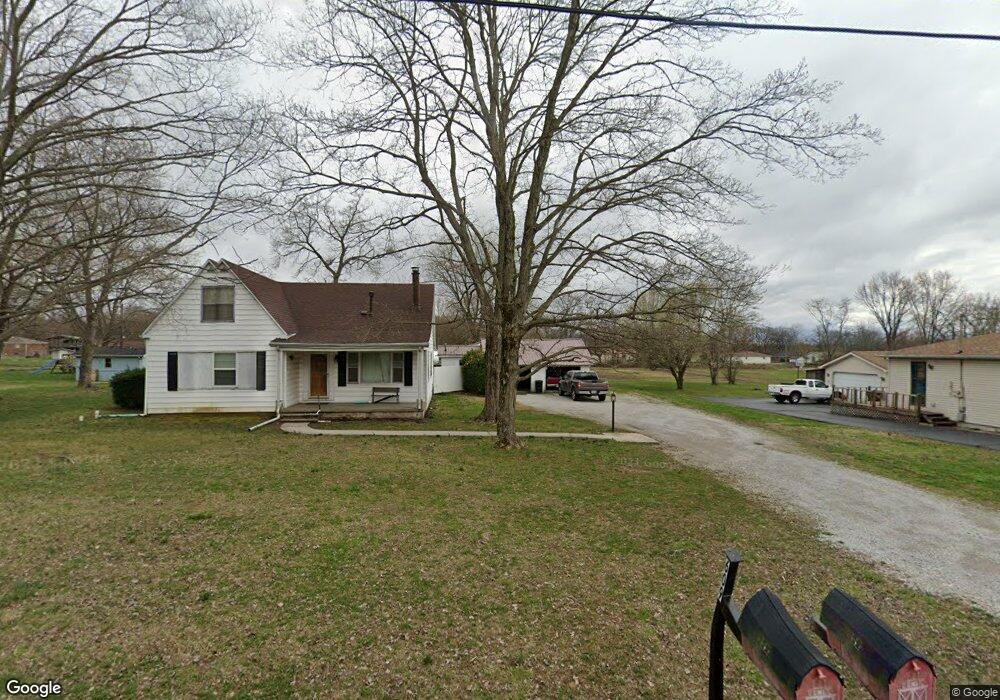 609 Sanderson Dr, Hopkinsville, KY 42240 - photo 1