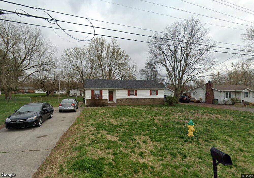 621 Sanderson Dr, Hopkinsville, KY 42240 - photo 1