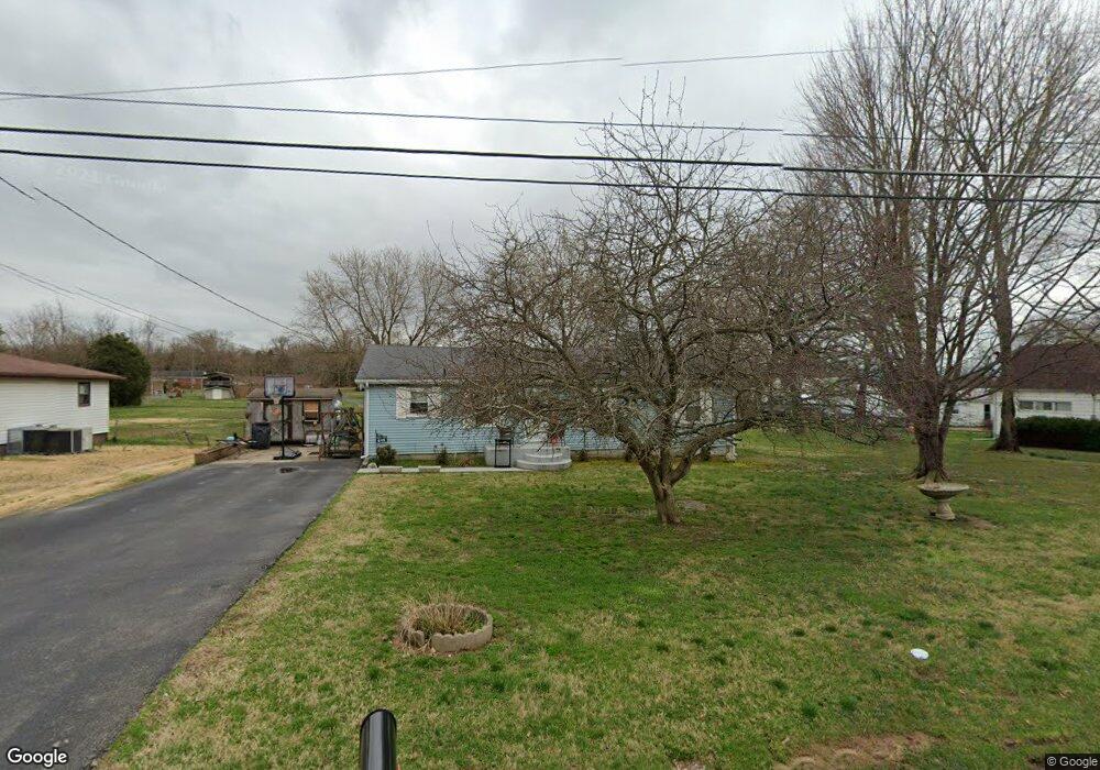 615 Sanderson Dr, Hopkinsville, KY 42240 - photo 1