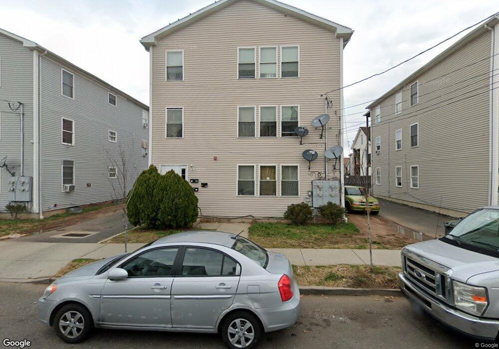 765 Arctic St unit 3, Bridgeport, CT 06608 - photo 1