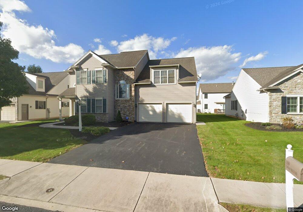 109 Charlan Blvd, Mount Joy, PA 17552 - photo 1