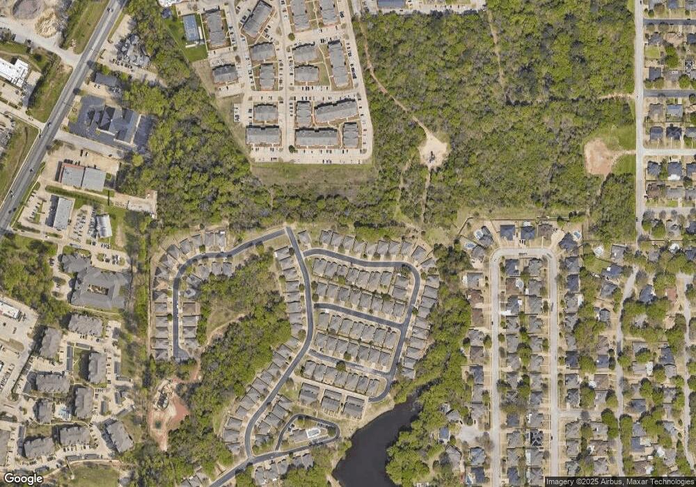 1813 Hollylake Cir, Tyler, TX 75703 - photo 1