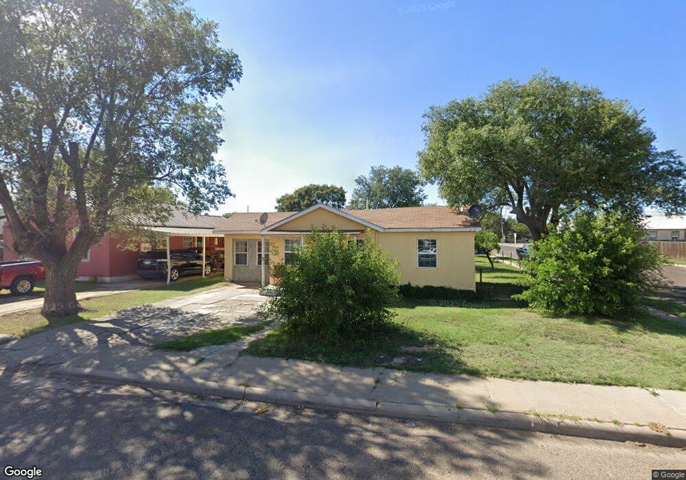 902 Beard Ave, Dumas, TX 79029 - photo 1