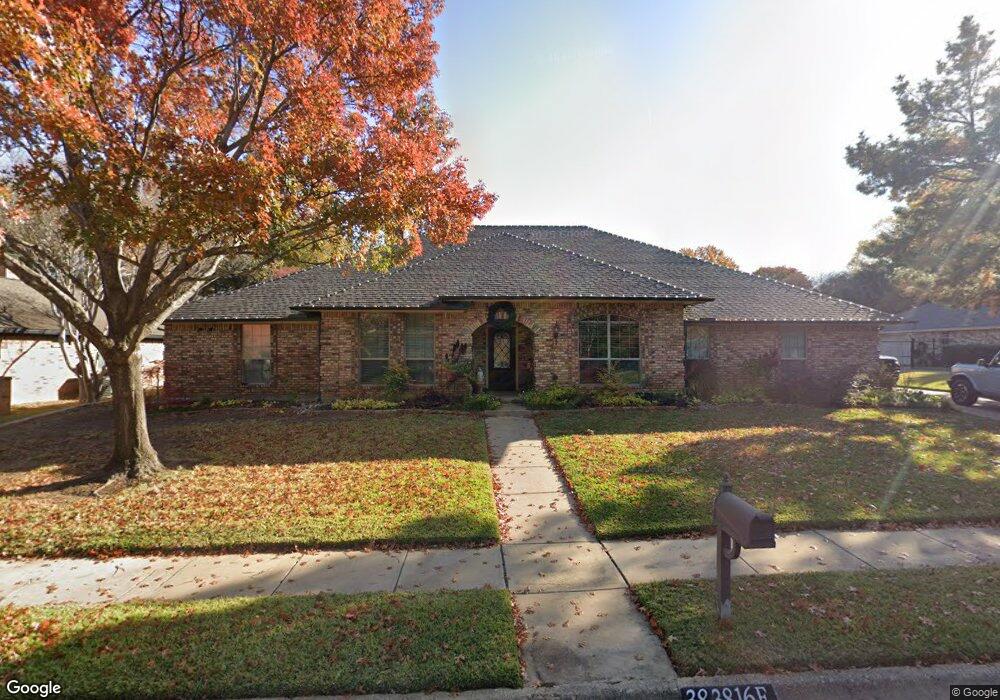 3816 Cambridge Cir E, Bedford, TX 76021 - photo 1