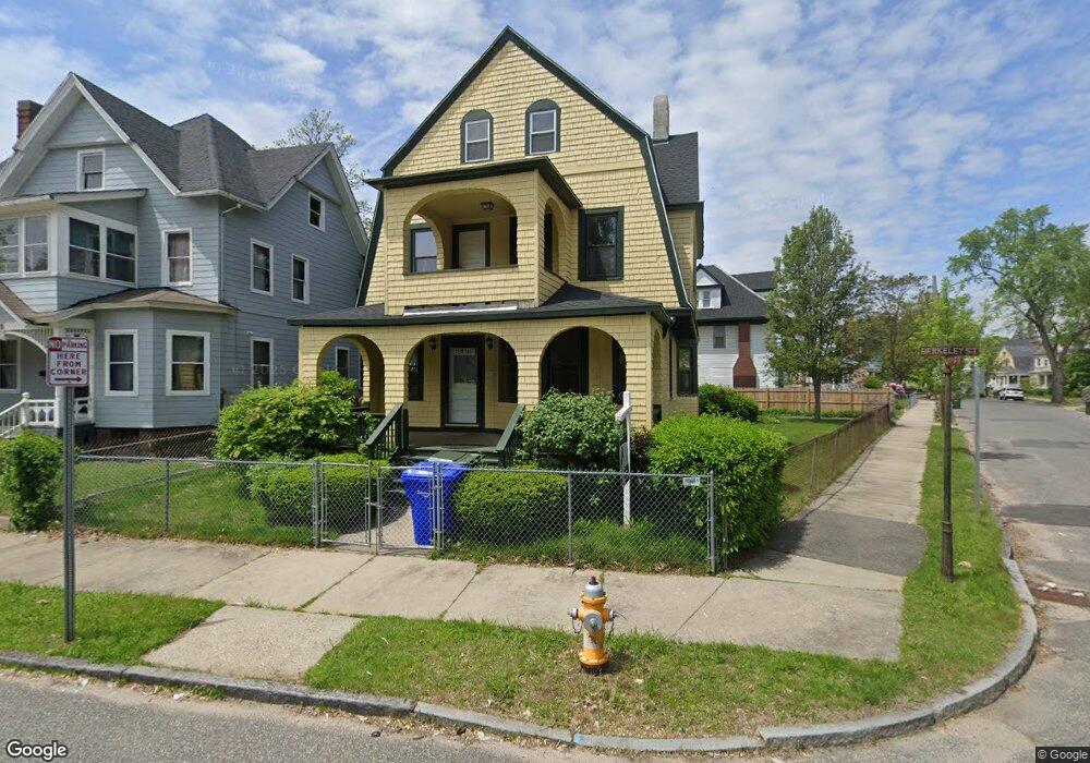 42 Berkeley St, Springfield, MA 01109 - photo 1