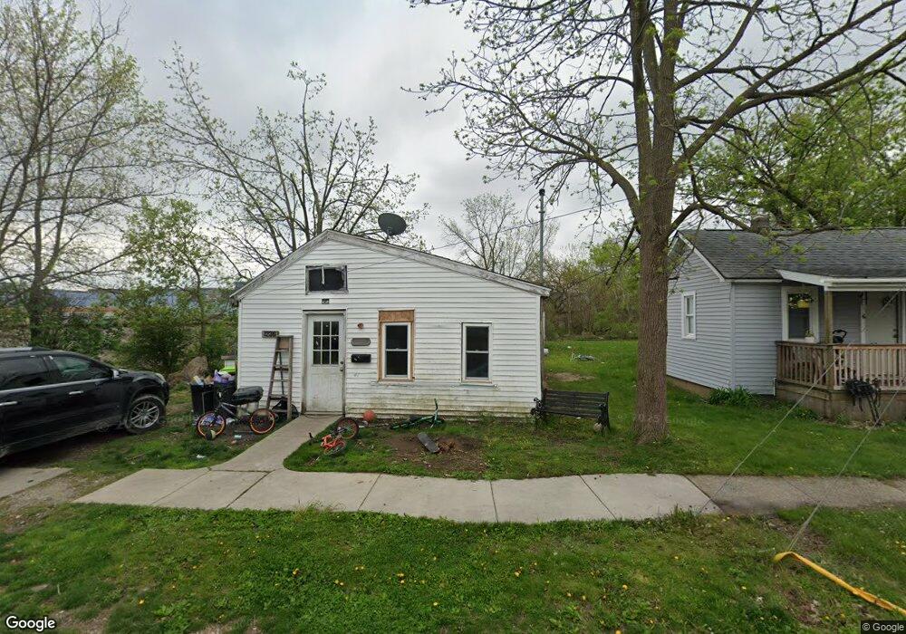 1336 Lowe Ave, Adrian, MI 49221 - photo 1