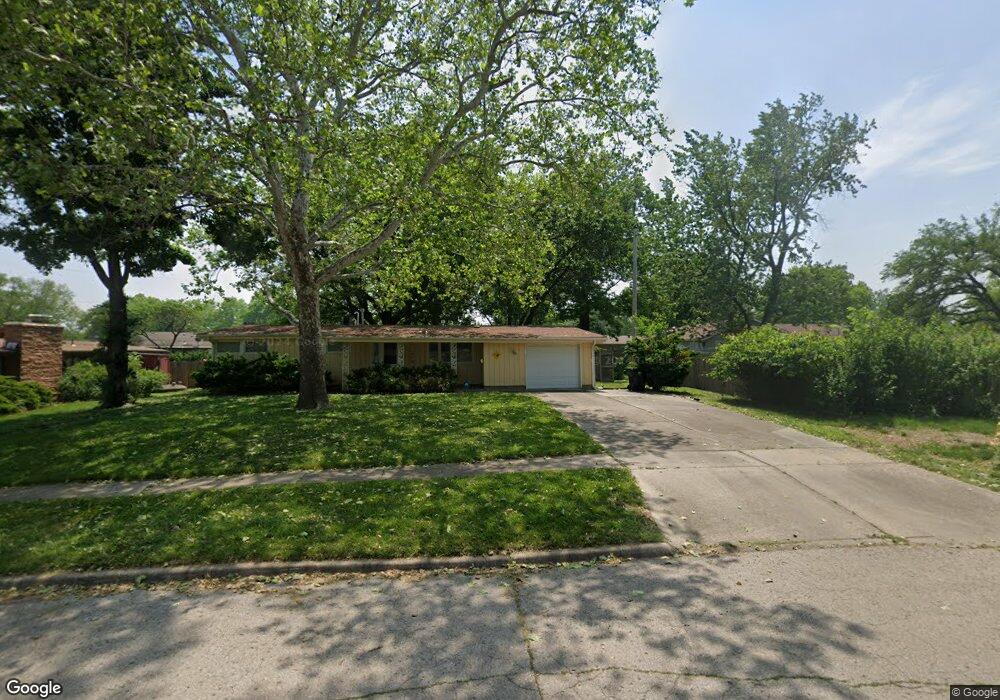 1663 SW 28th Terrace, Topeka, KS 66611 - photo 1