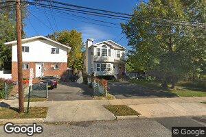 10A Boxwood Rd, Port Washington, NY 11050