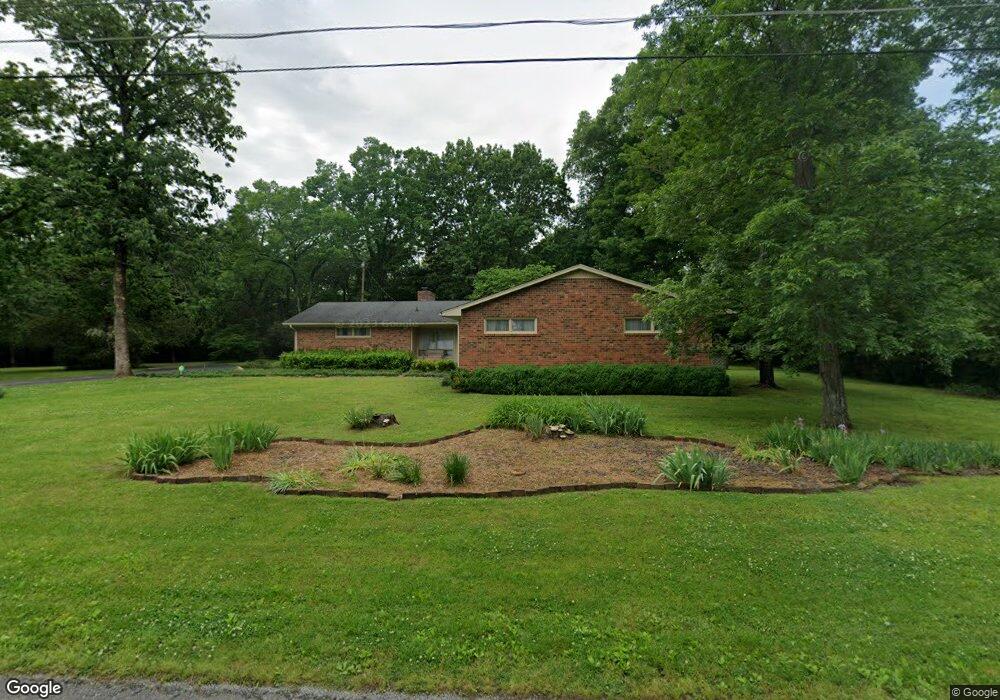 208 Tremont Dr, Shelbyville, TN 37160 - photo 1