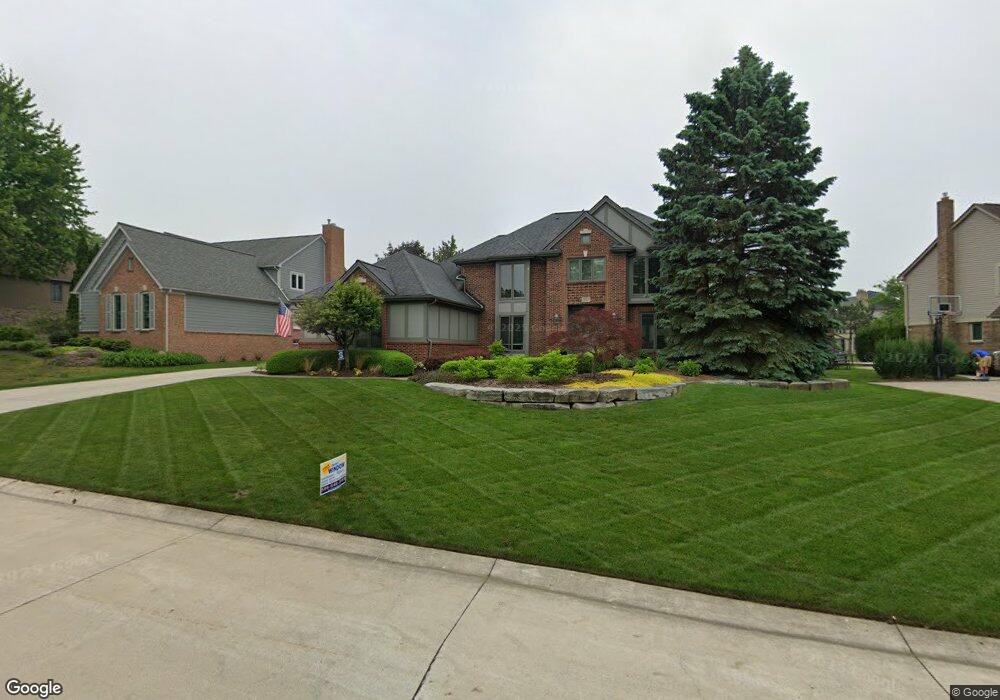 3625 Hollenshade Dr, Rochester Hills, MI 48306 - photo 1