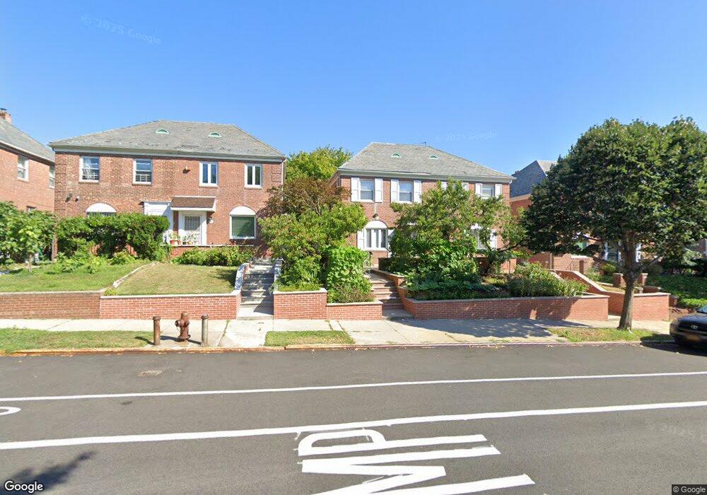 17521 73rd Ave, Fresh Meadows, NY 11366 - photo 1