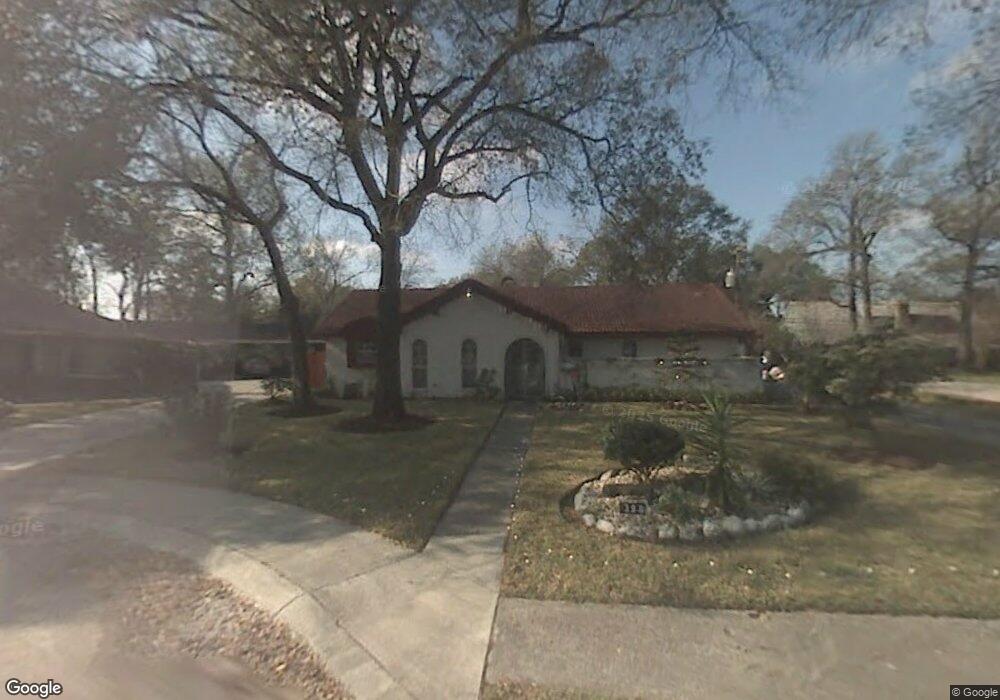 390 Kingscourt Dr, Houston, TX 77015 - photo 1