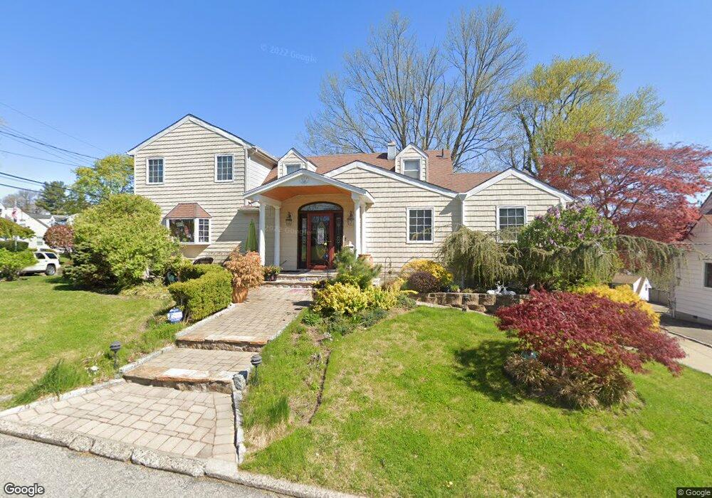 132 Young Ave, Yonkers, NY 10710 - photo 1