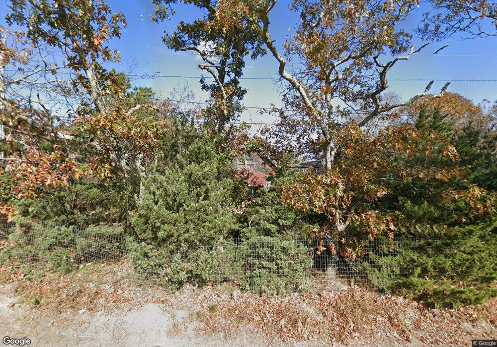 7 Pennsylvania Ave, Oak Bluffs, MA 02557 - photo 1