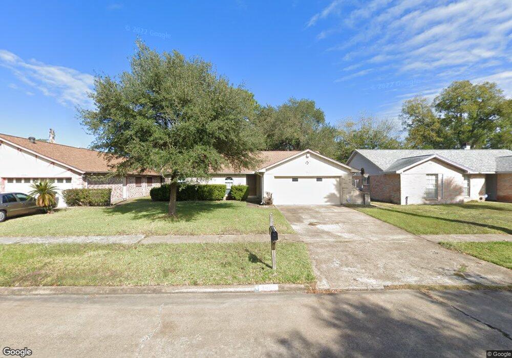 3422 Saratoga Dr, Houston, TX 77088 - photo 1
