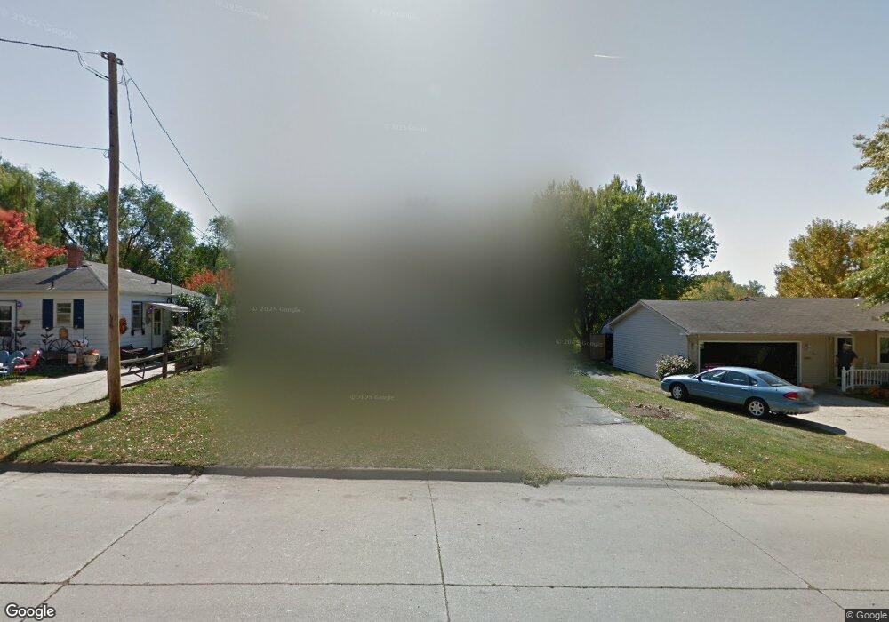 207 N 9th Ave W unit A, Newton, IA 50208 - photo 1