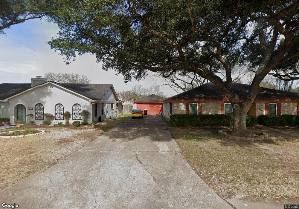 700 Fairway Dr, Richmond, TX 77469 - photo 1