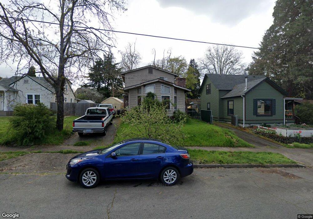 773 NW 3rd St, Grants Pass, OR 97526 - photo 1