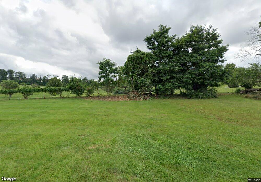 4 Garrett Ave, Halethorpe, MD 21227 - photo 1