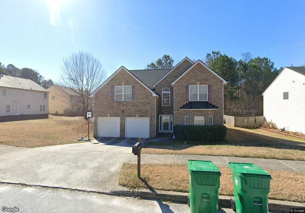 6735 Browns Mill Cir, Lithonia, GA 30038 - photo 1