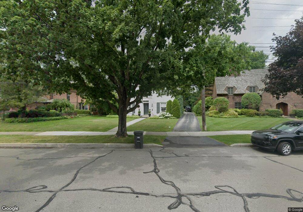 309 Grosse Pointe Blvd, Grosse Pointe Farms, MI 48236 - photo 1