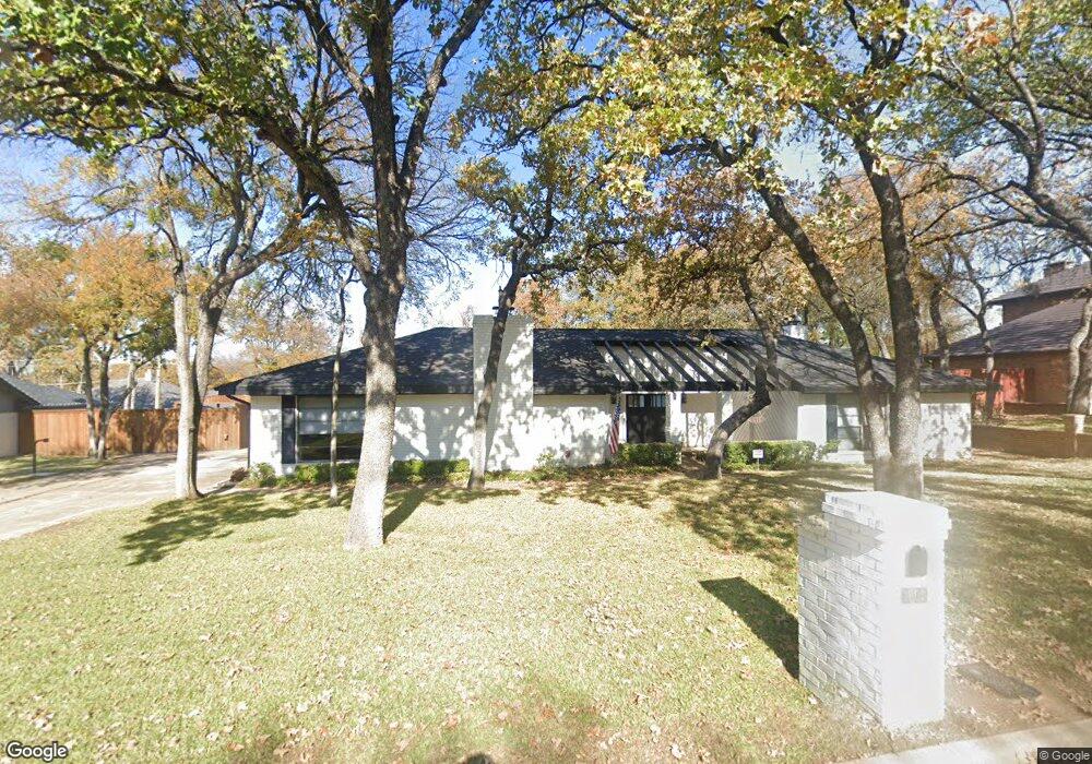 1609 Schumac Ln, Bedford, TX 76022 - photo 1