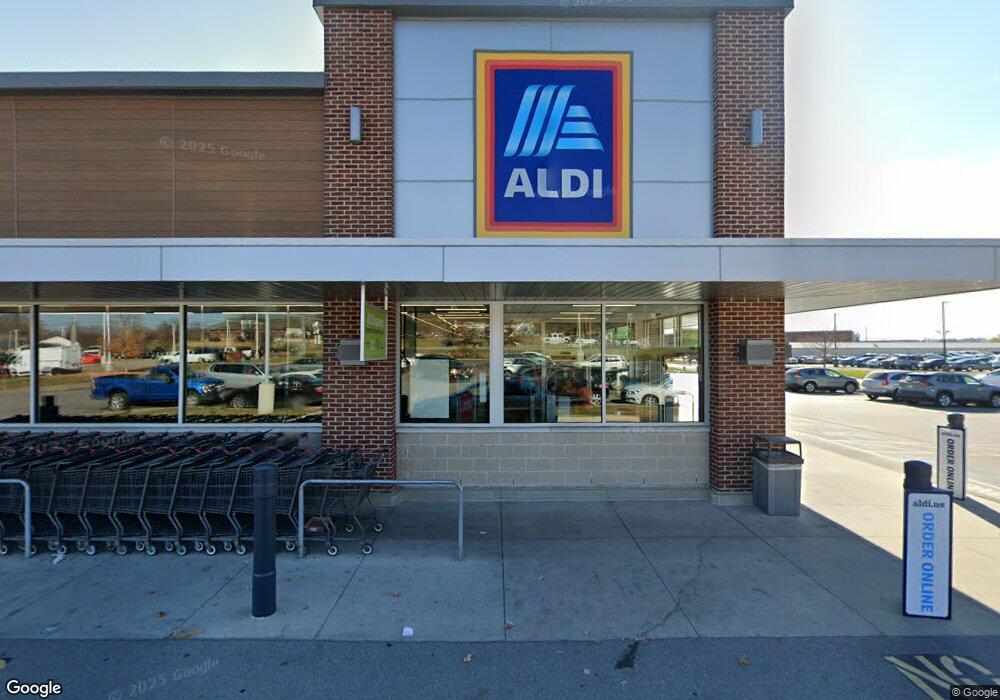 783 Highway 1 W unit 4, Iowa City, IA 52246 - photo 1