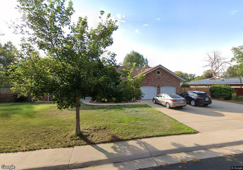 339 Oswego Ct, Aurora, CO 80010 - photo 1