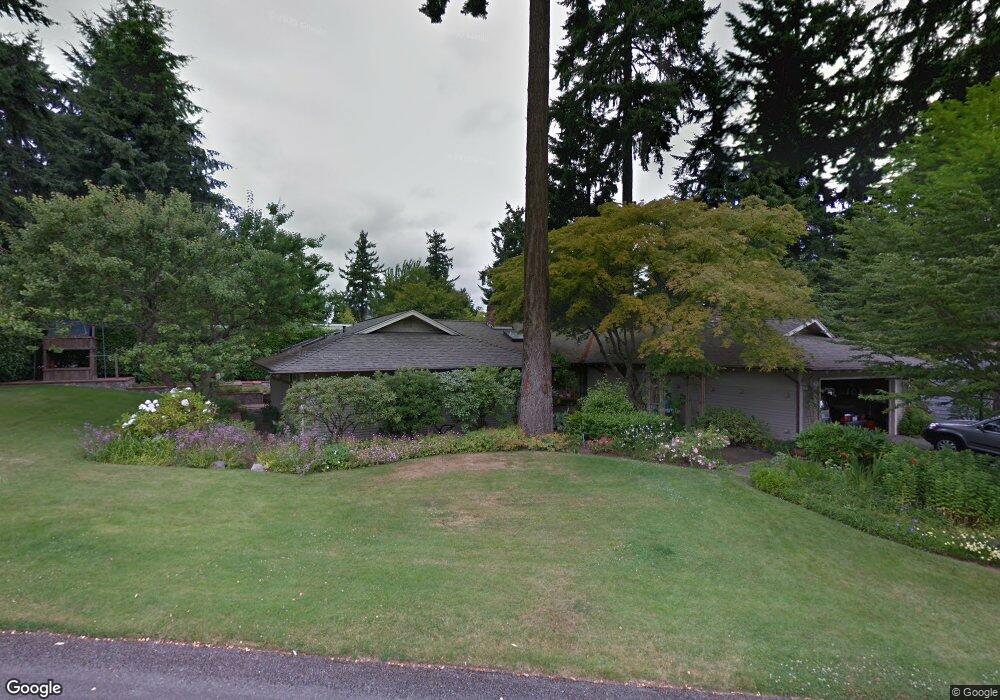 9100 SE 57th St, Mercer Island, WA 98040 - photo 1