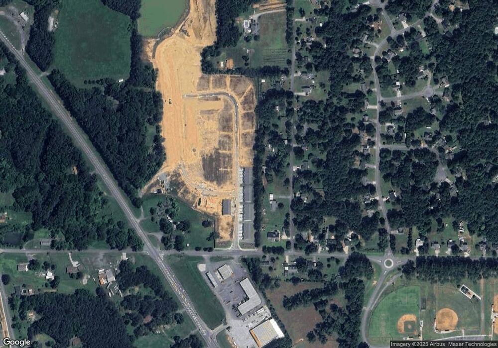 136 Village Green unit 19, Adairsville, GA 30103 - photo 1