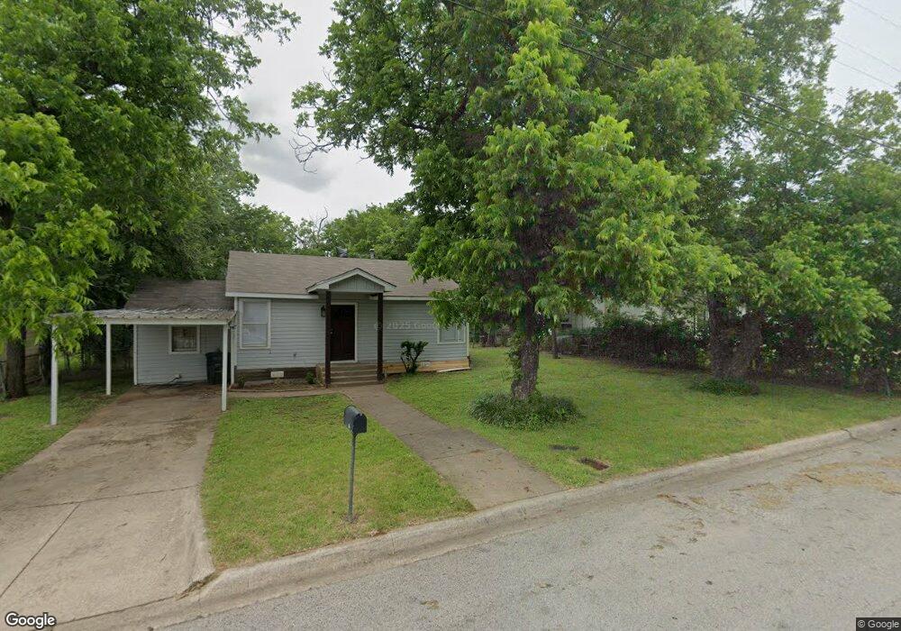 109 Dale St, Cleburne, TX 76031 - photo 1