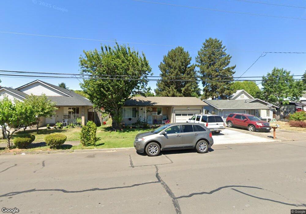 1818 Hawthorne St, Forest Grove, OR 97116 - photo 1