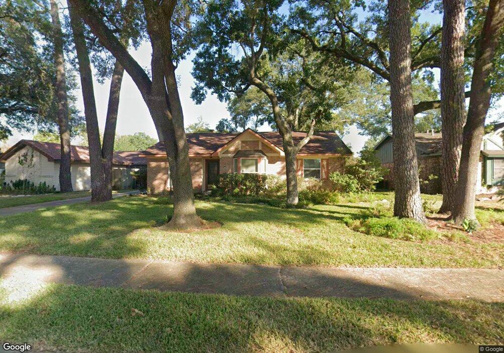9242 Landwood Dr, Houston, TX 77040 - photo 1
