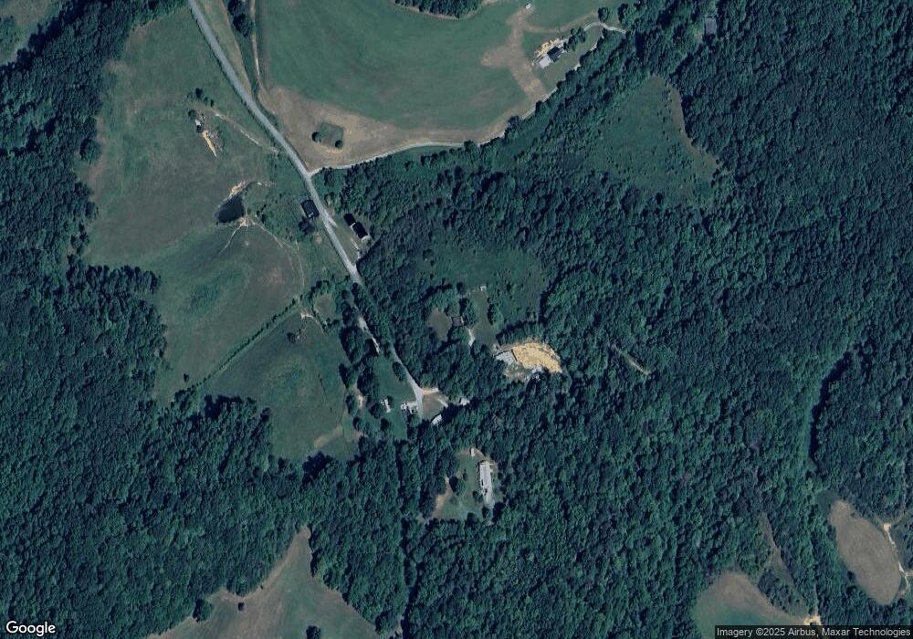 828 George McQueen Rd, Annville, KY 40402 - photo 1