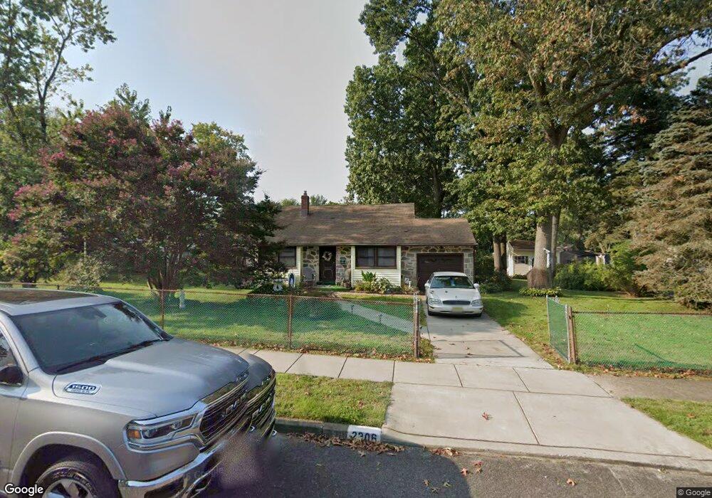 2306 N Cuthbert Dr, Lindenwold, NJ 08021 - photo 1