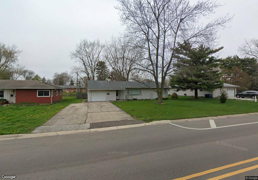 740 N Elmwood Dr, Aurora, IL 60506 - photo 1