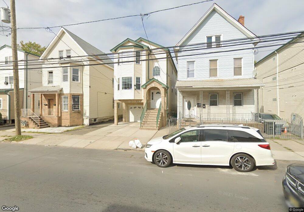 835 E Jersey St, Elizabeth, NJ 07201 - photo 1