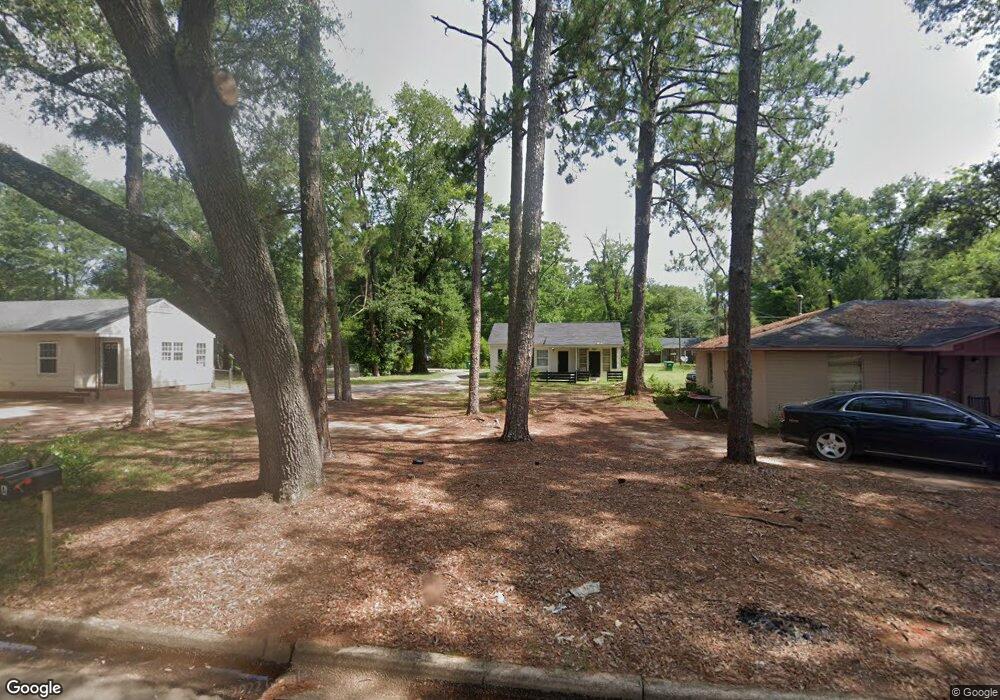 1405 Gillespie Ave, Albany, GA 31707 - photo 1
