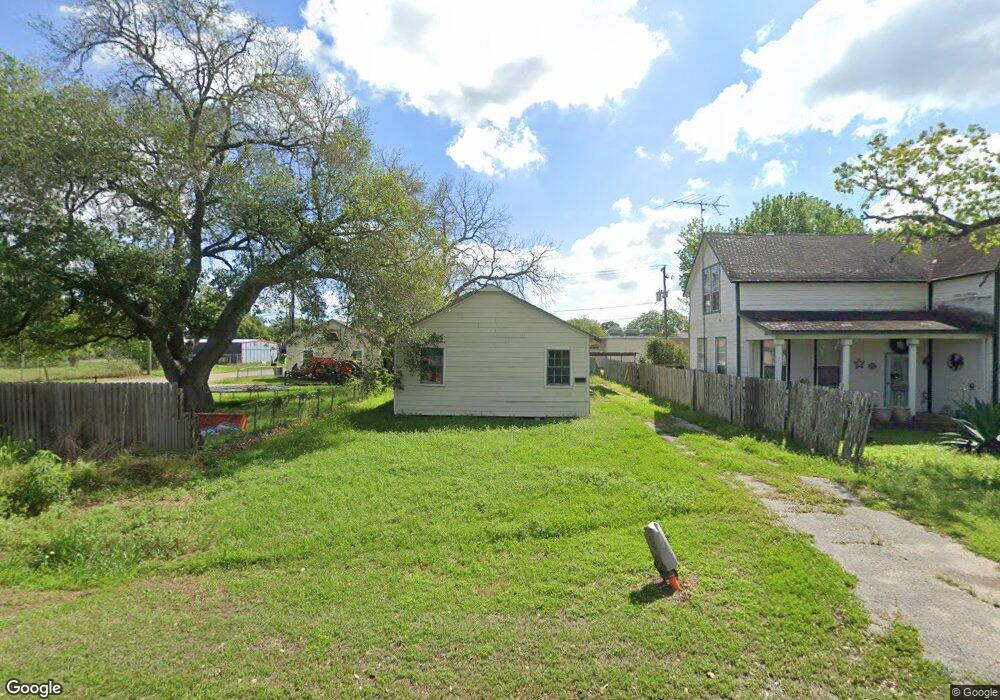 2905 Avenue E, Bay City, TX 77414 - photo 1