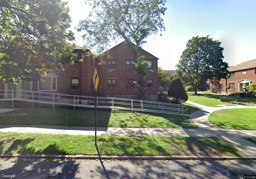 5758 246th Crescent unit Lower, Little Neck, NY 11362 - photo 1