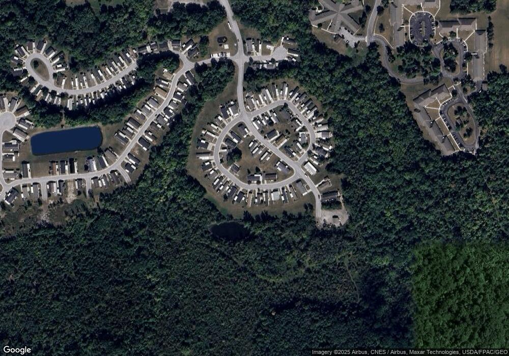 323 Pinewood Cir, Lima, OH 45804 - photo 1