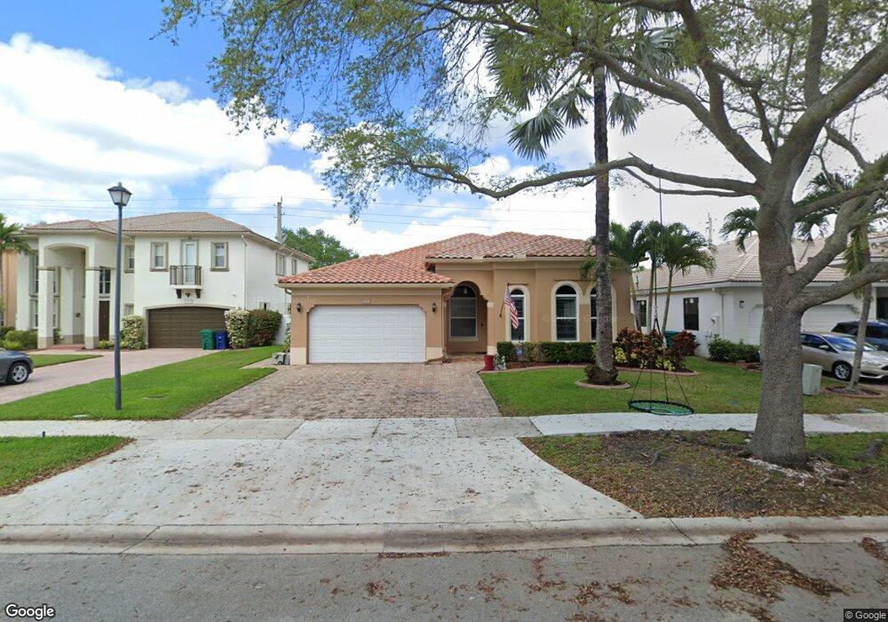 unlisted-address, Fort Lauderdale, FL 33330 - photo 1