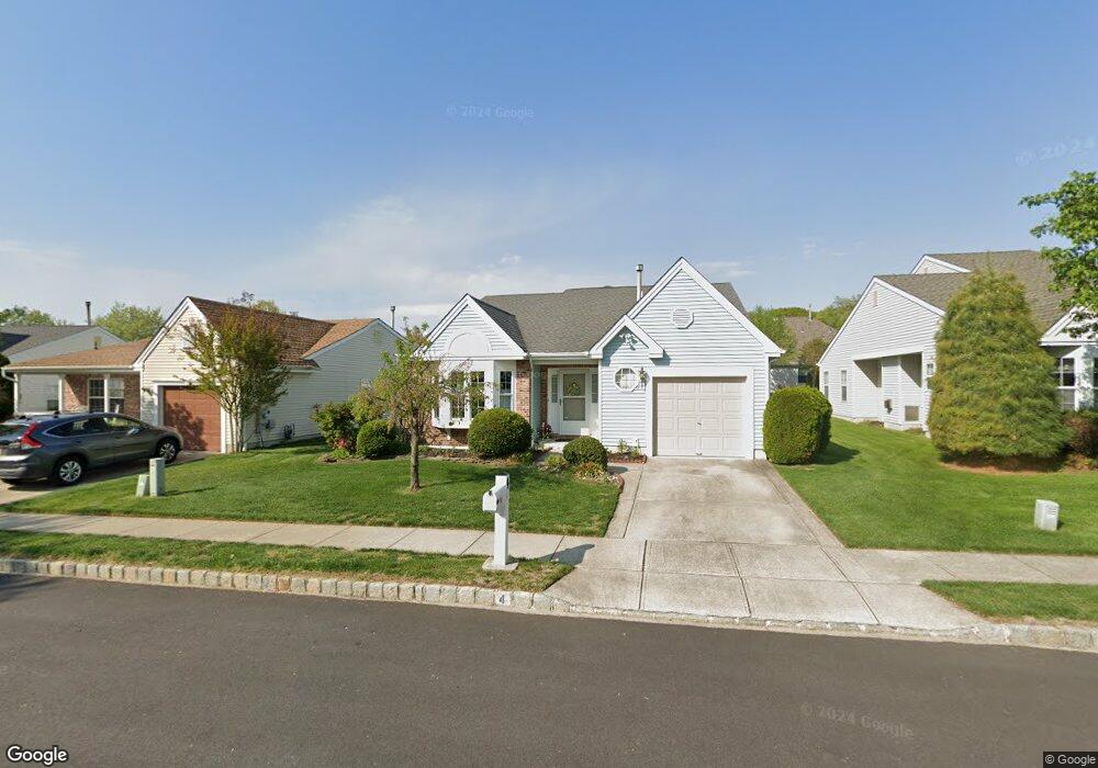 4 Pecan Ct, Mount Laurel, NJ 08054 - photo 1