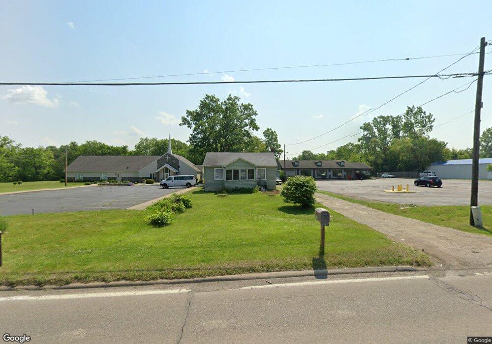 5143 Fenton Rd, Flint, MI 48507 - photo 1