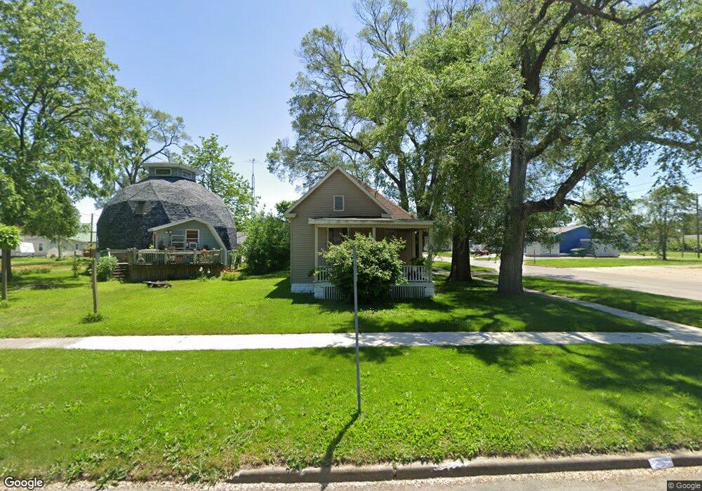 521 Dewitt Ave, Mattoon, IL 61938 - photo 1