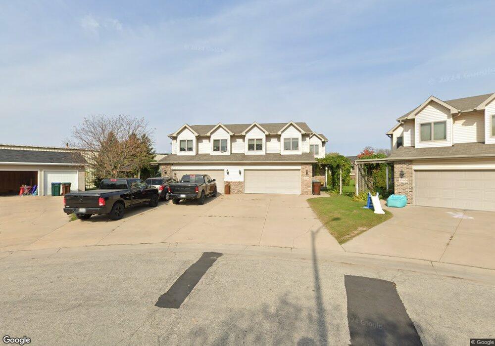 1712 Goldbeck Ct, Appleton, WI 54914 - photo 1