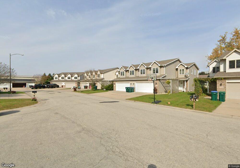 1704 Goldbeck Ct, Appleton, WI 54914 - photo 1