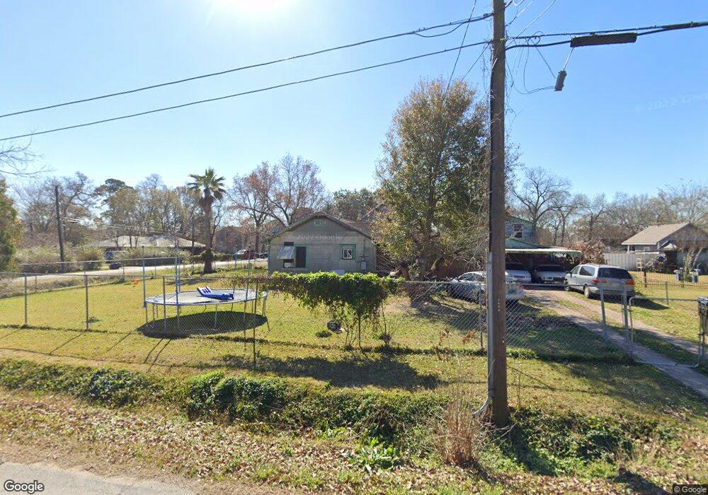 2906 Iola St, Houston, TX 77017 - photo 1