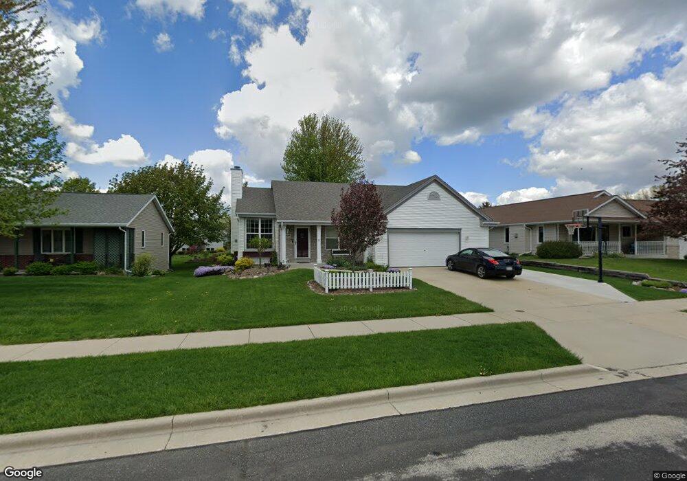 230 Whisper Ln, Kewaskum, WI 53040 - photo 1