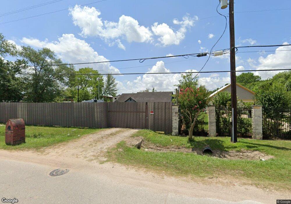 1747 De Soto St, Houston, TX 77091 - photo 1